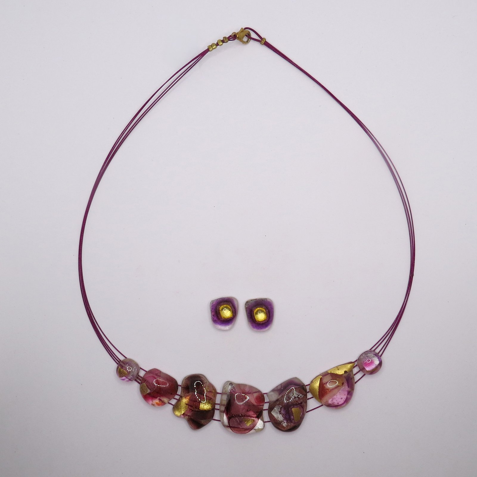 Plum Radiance Gold Glass Set